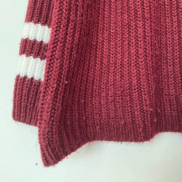 Forever 21 Maroon Sweater - Picture 3 of 3